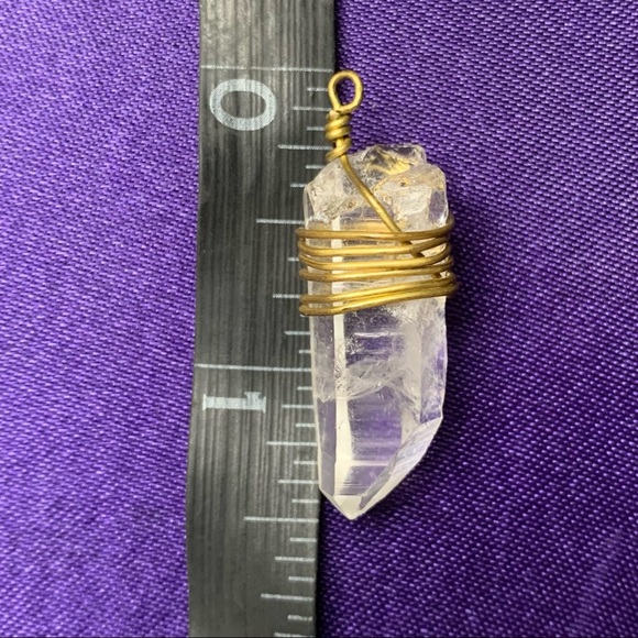 Vintage Quartz Wire Wrapped Pendant - Picture 11 of 14